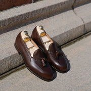 Cavendish 2 Tassel Loafer in Dark Brown Pebble Grain